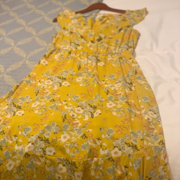 Sunny & Bright Floral Print Ruffle Dress - Picture 4 of 6